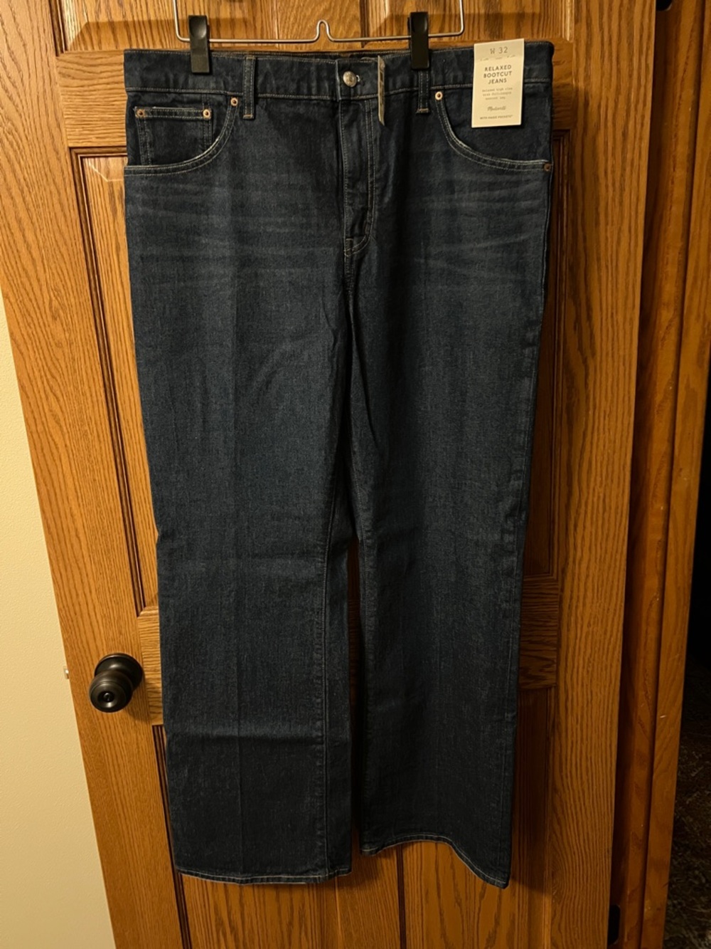Women’s Madewell Relaxed bootcut Dark Blue Jeans size 32